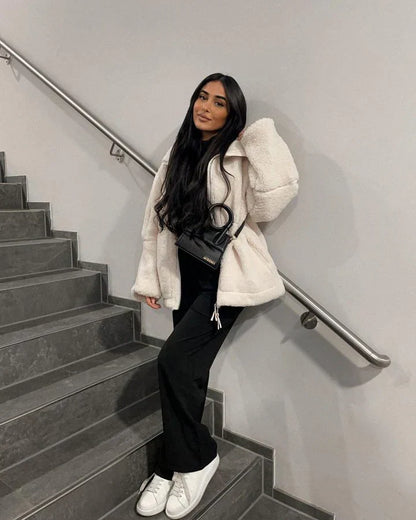 Anastasia.Abrigo elegante