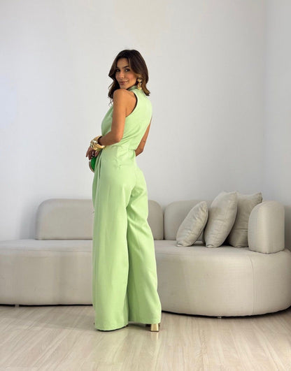 Carol F. · Mono Elegante de Lujo Contemporáneo