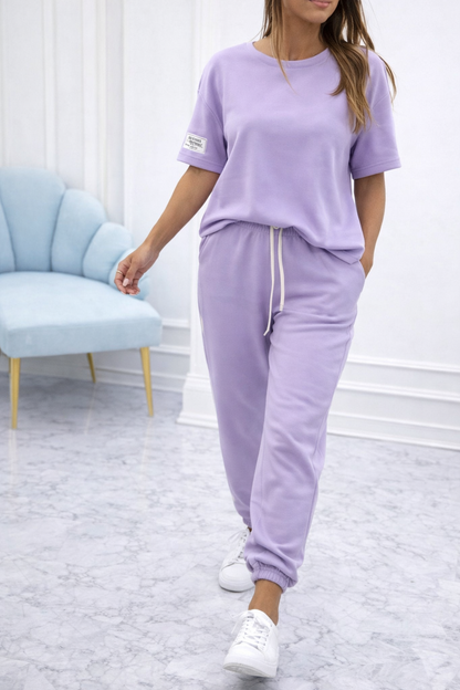 Conjunto de dos piezas para mujer con top liso y pantalón fluido