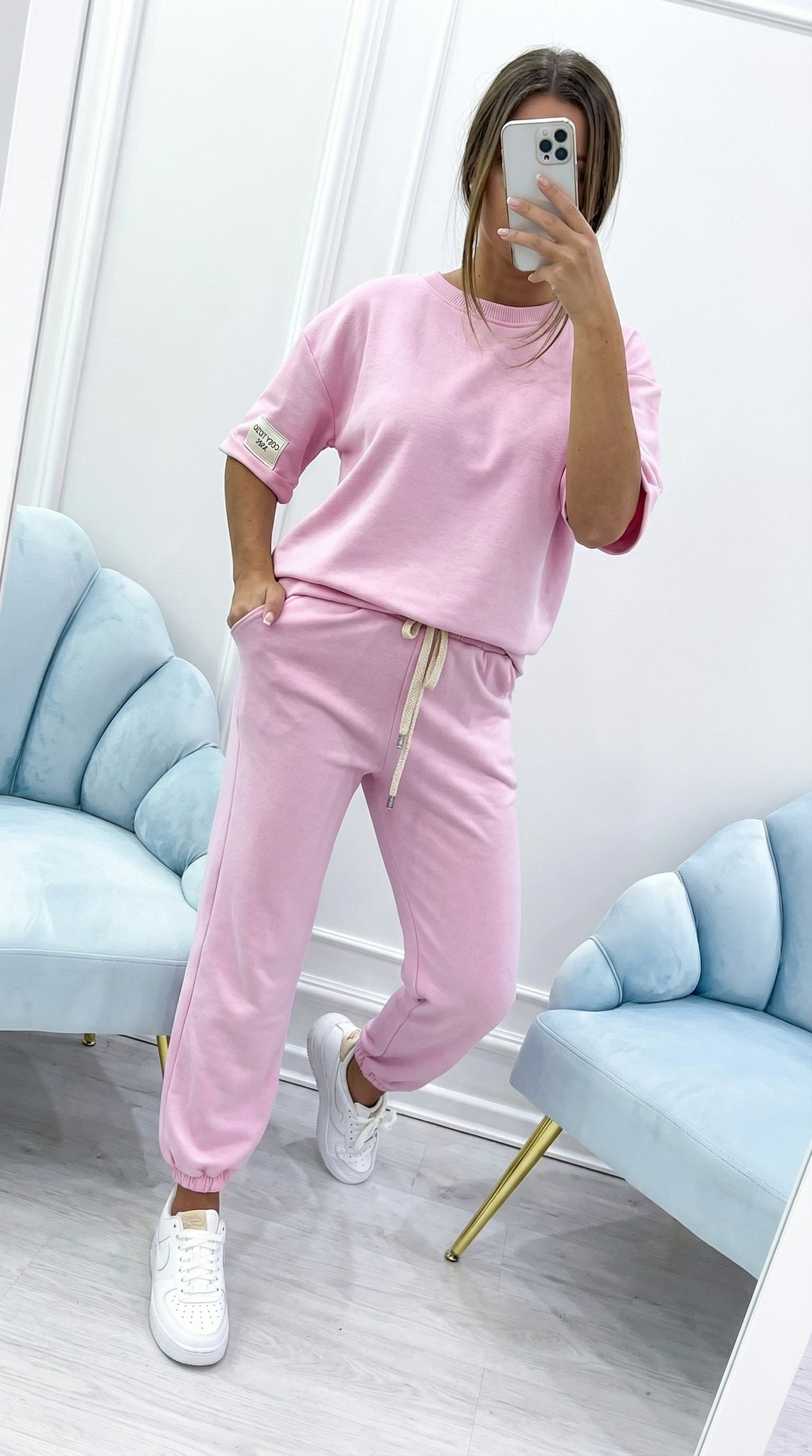 Conjunto de dos piezas para mujer con top liso y pantalón fluido