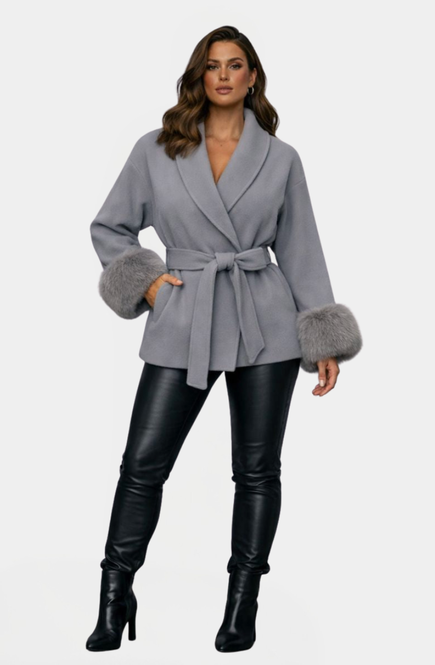 ARCTIC GRACE | Abrigo elegante de lana