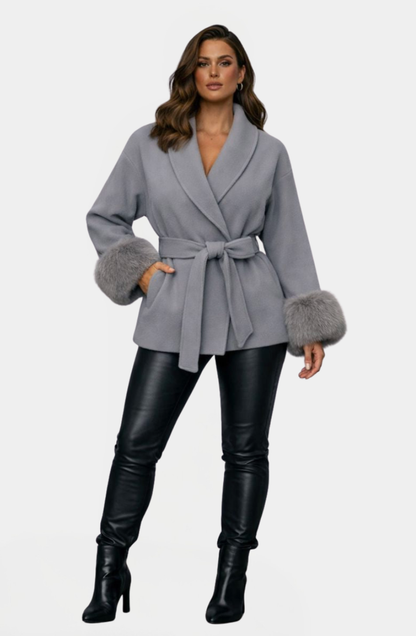 ARCTIC GRACE | Abrigo elegante de lana