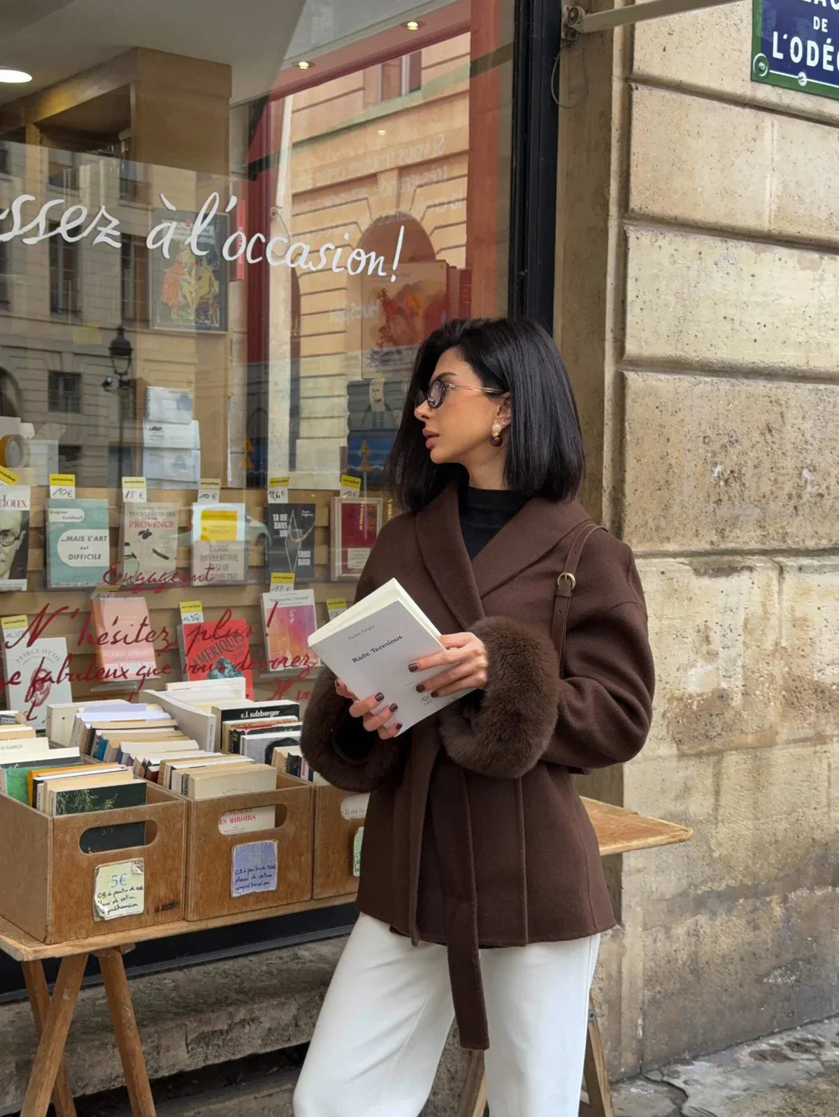 ARCTIC GRACE | Abrigo elegante de lana